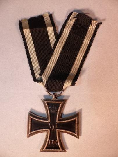 WW1 German Iron Cross Second Class Medal 1914