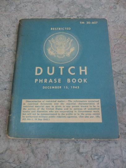 US Phrase Book - Dutch 1943